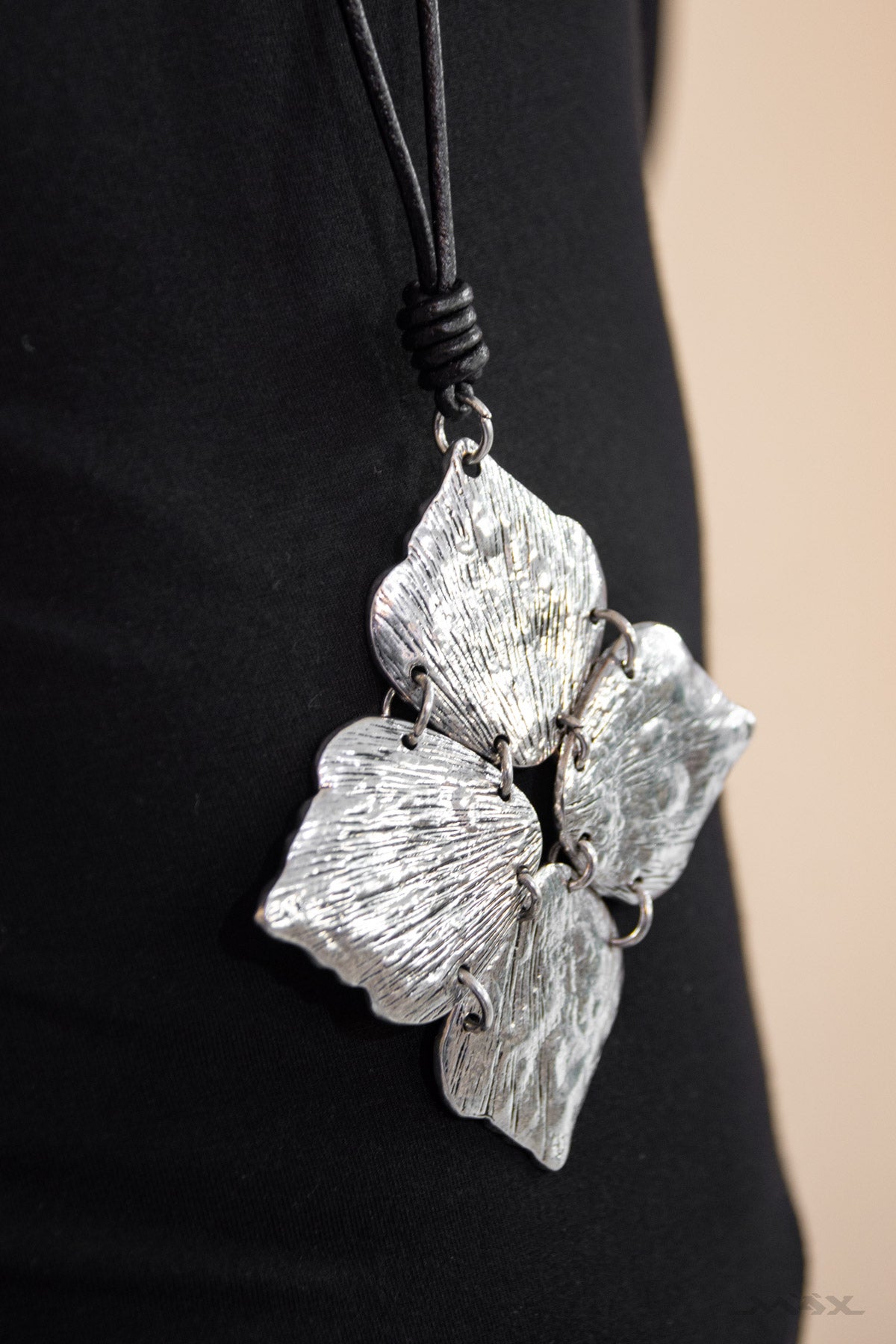 Ketting zilver met bloem hanger