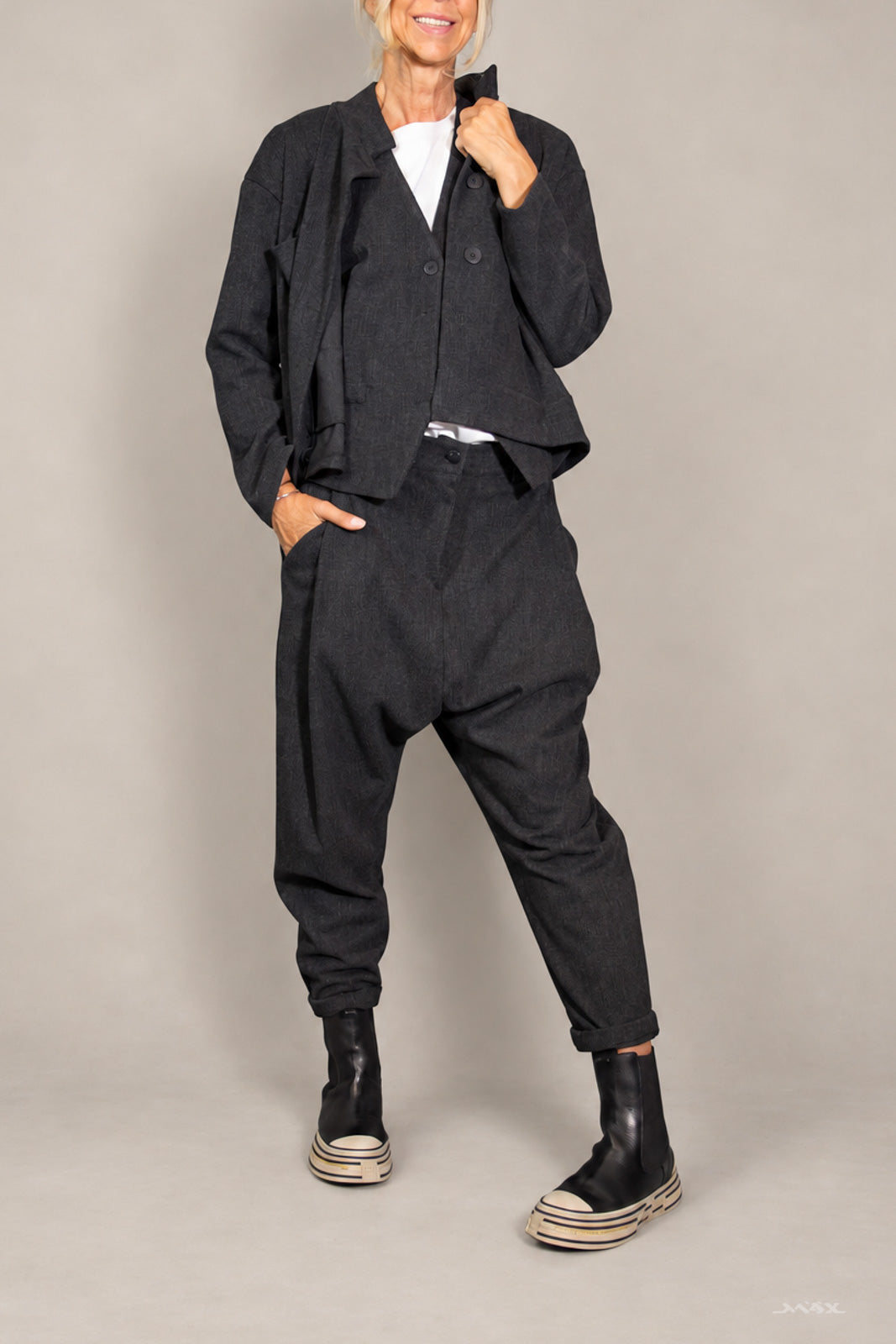 Weiche Jacke mit Knopfleiste dunkelgrau Gr. Onesize (38-42)