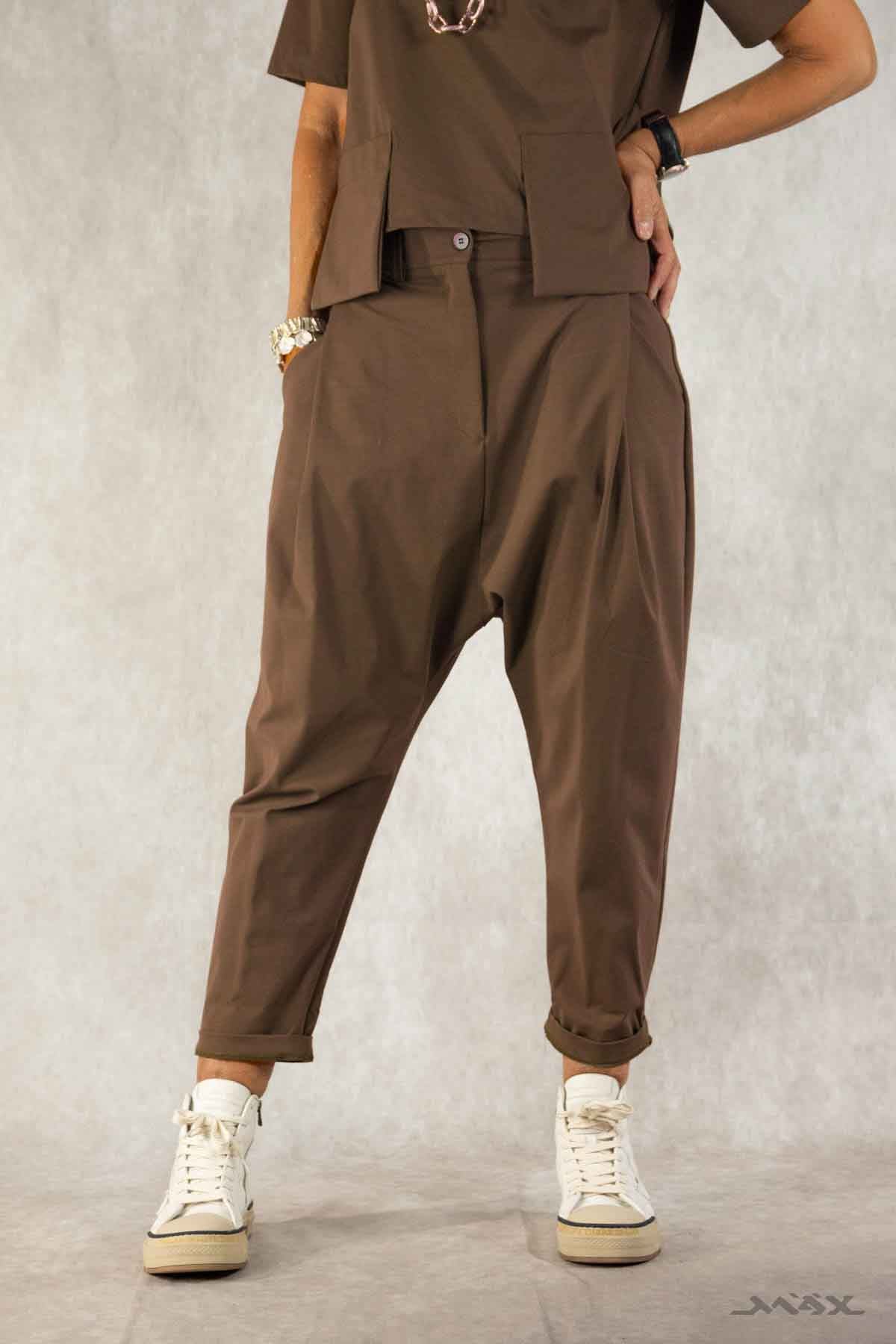 Baggyhose choco mit Knopf Gr. Onesize (36-42)