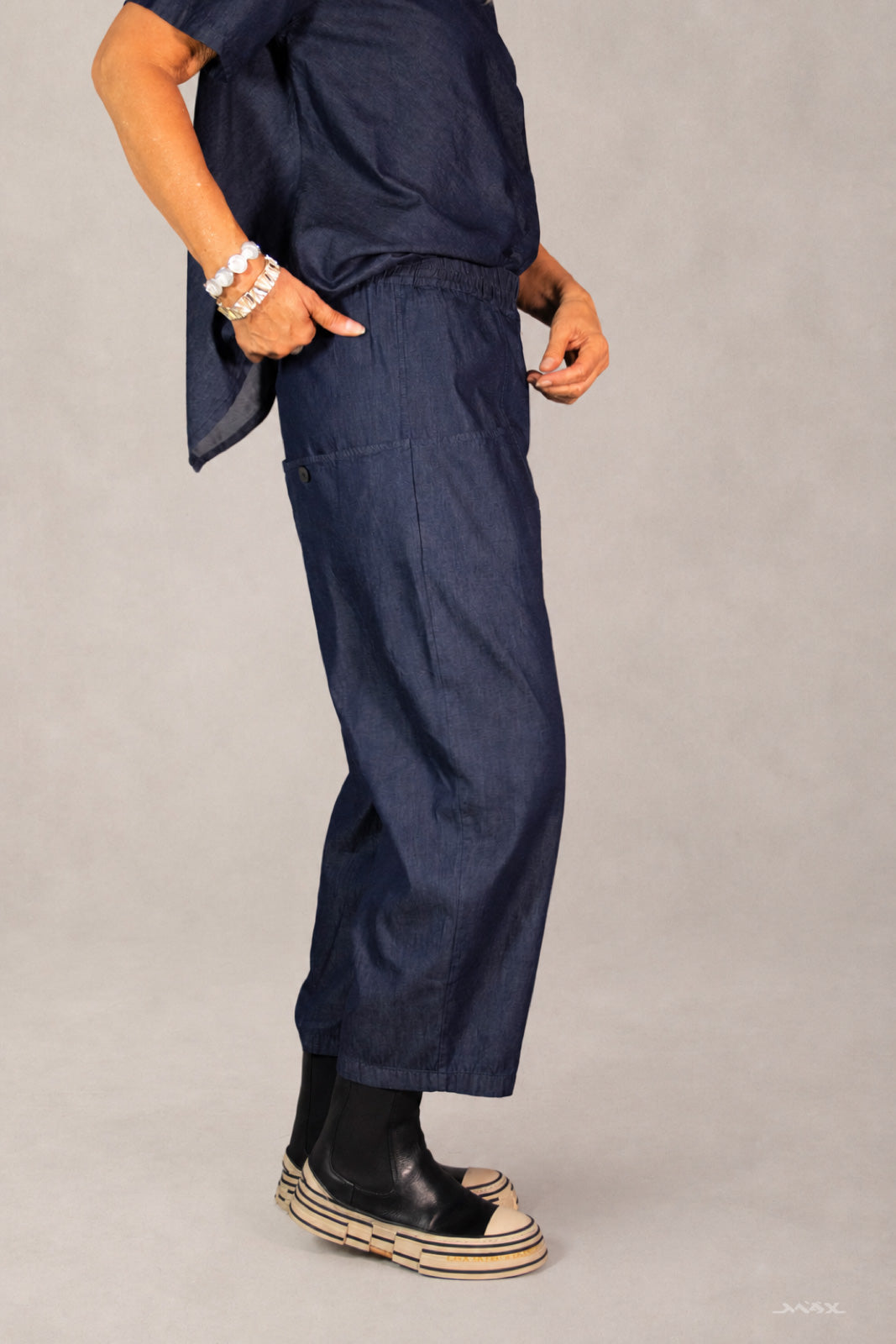 Leichte Barrel-Hose dunkelblau Gr. Onesize (38-42)