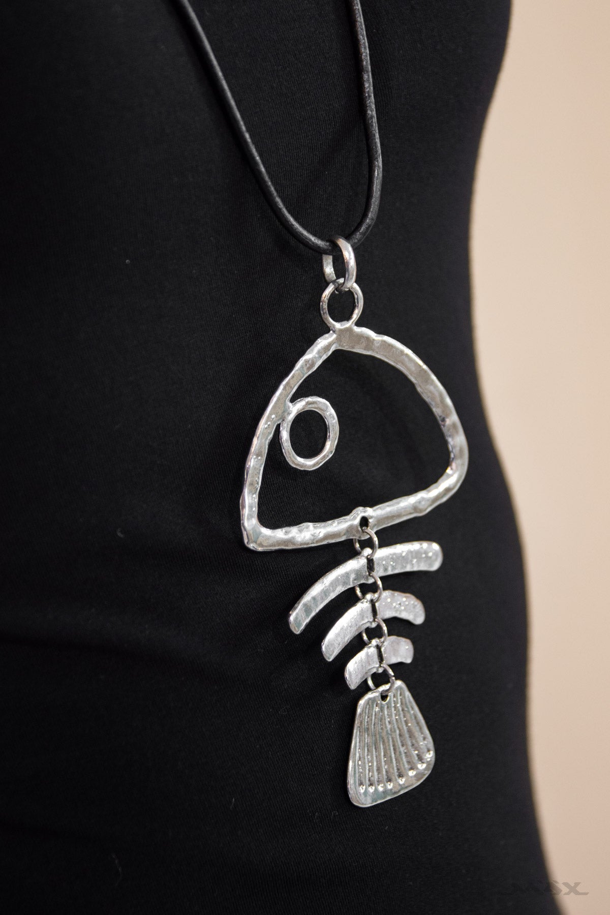 Zilveren ketting met vissenhanger