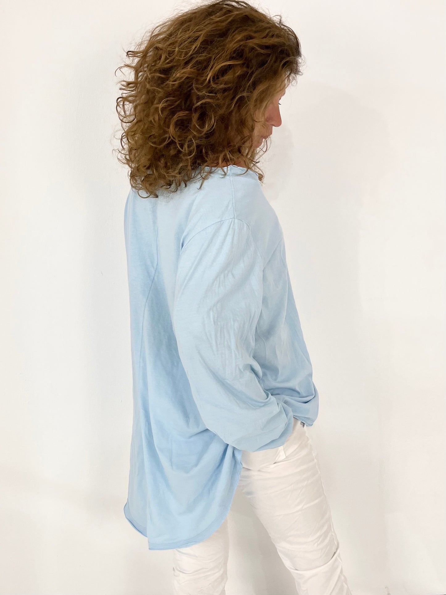Oversized Vokuhila Shirt hellblau aus Baumwolle