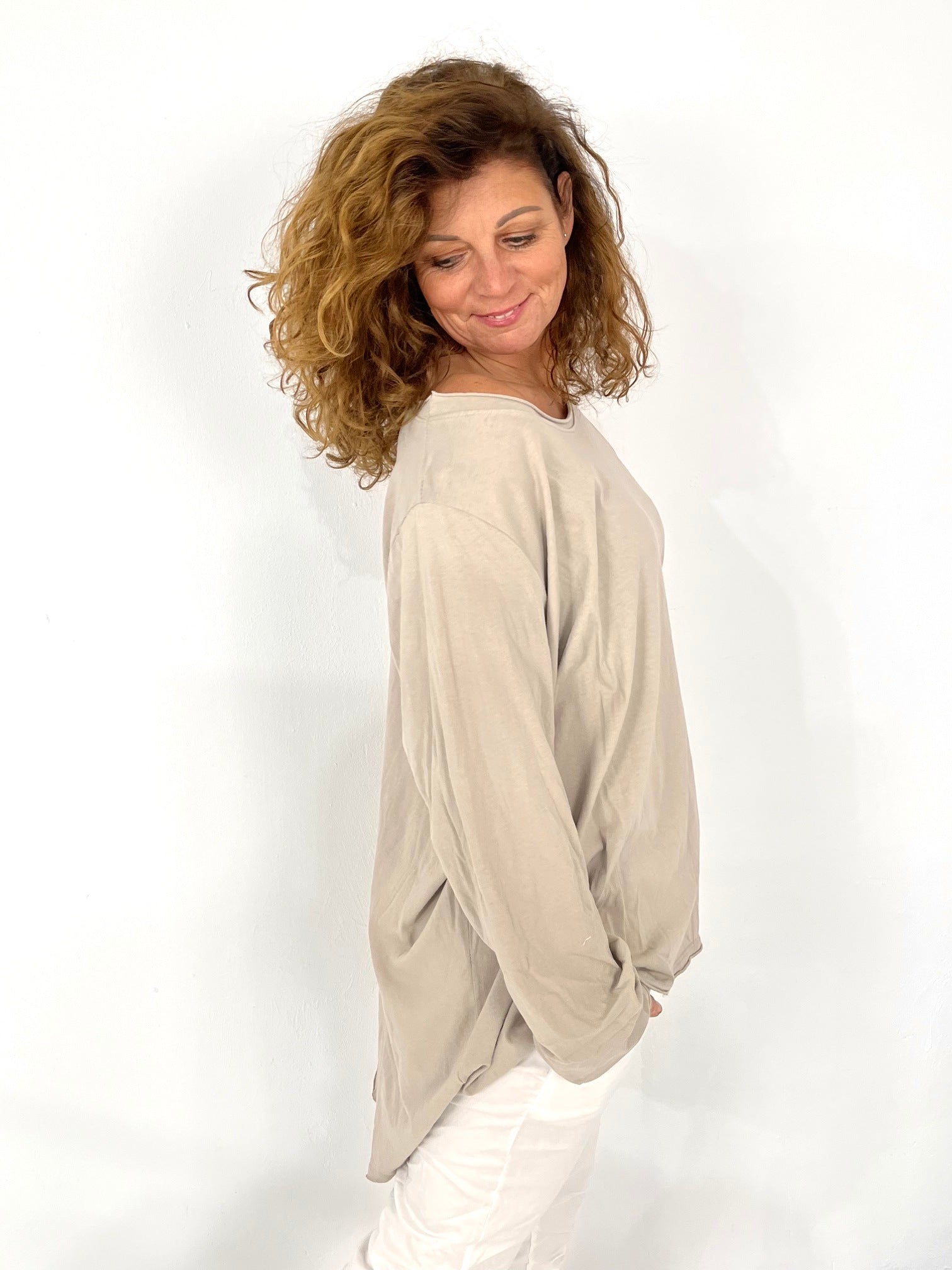 Oversized Vokuhila Shirt taupe aus Baumwolle